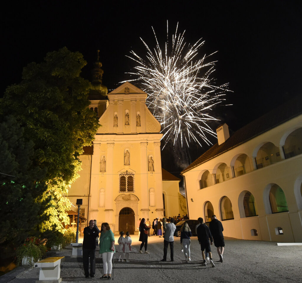 Najljepše čipke iz osam europskih zemalja 7 festival 02 photo by godar