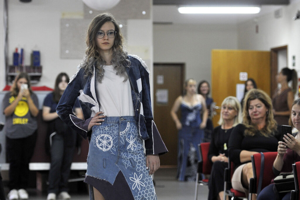 Najljepše čipke iz osam europskih zemalja 6 festival 10 photo by godar