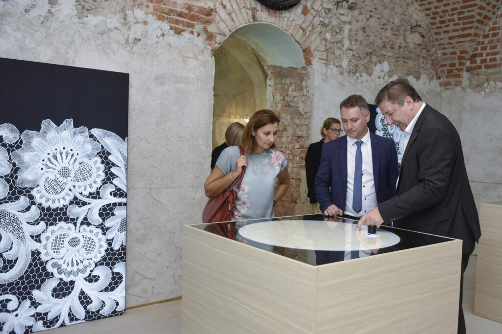 Najljepše čipke iz osam europskih zemalja 3 festival 32 photo by godar