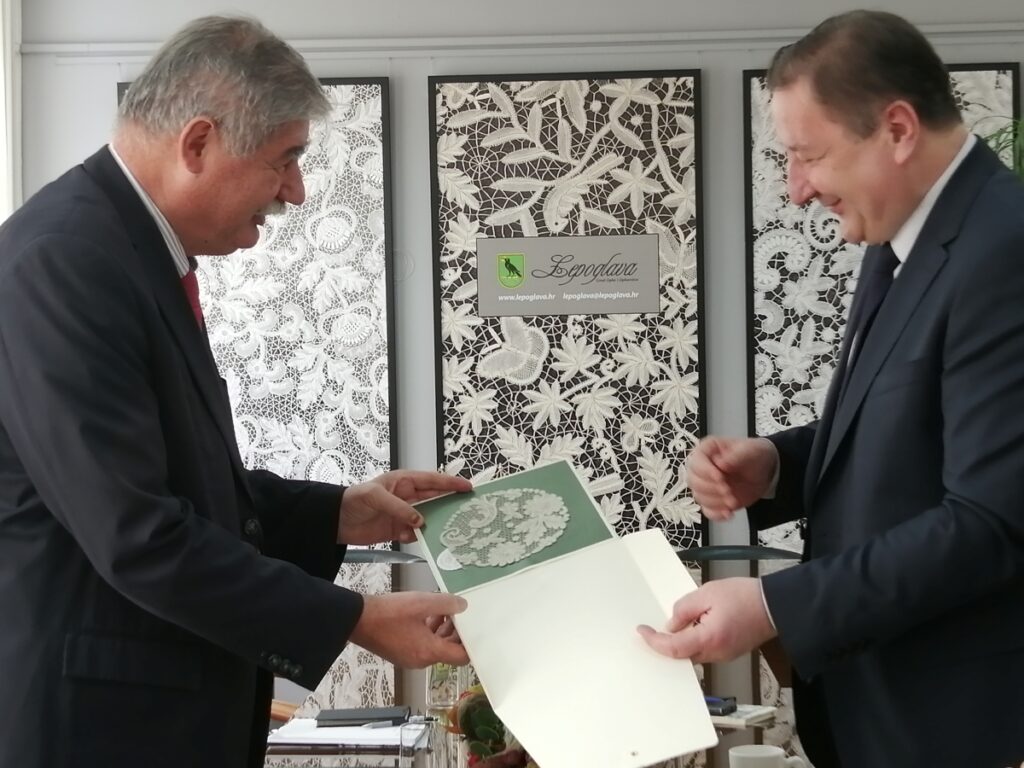 Čipka će nas snažnije povezati s još jednom zemljom 4 cg 7