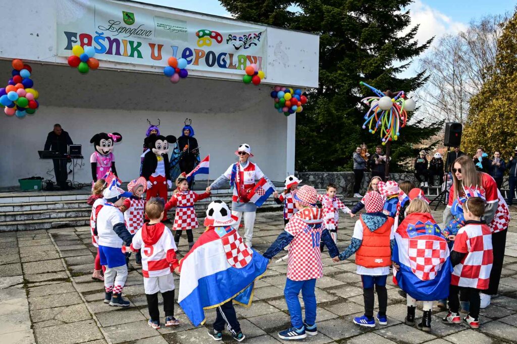 Šareni i veseli Dječji fašnik u Lepoglavi 2 ftz6
